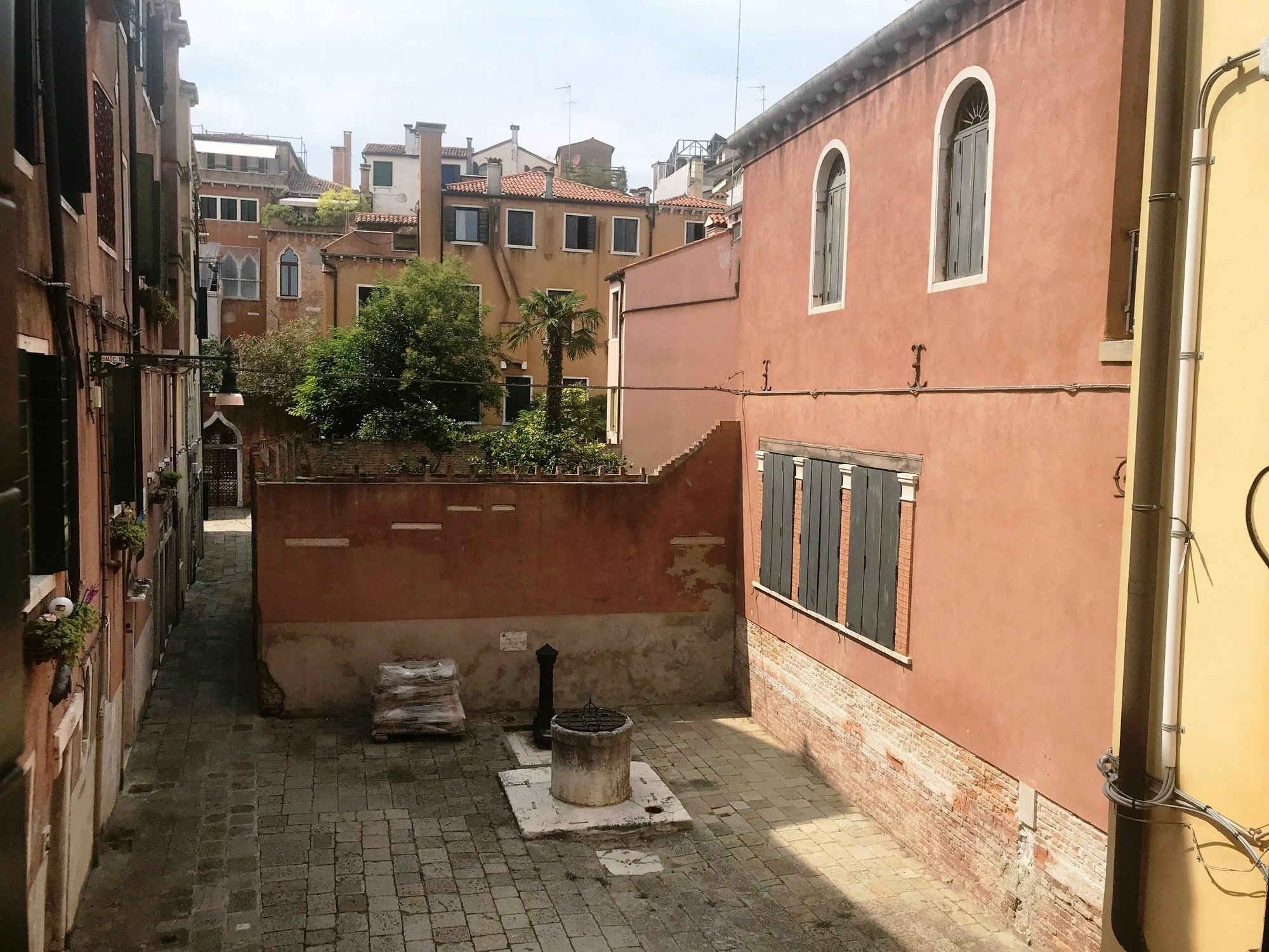 Modern Apartment In Venice Gf エクステリア 写真
