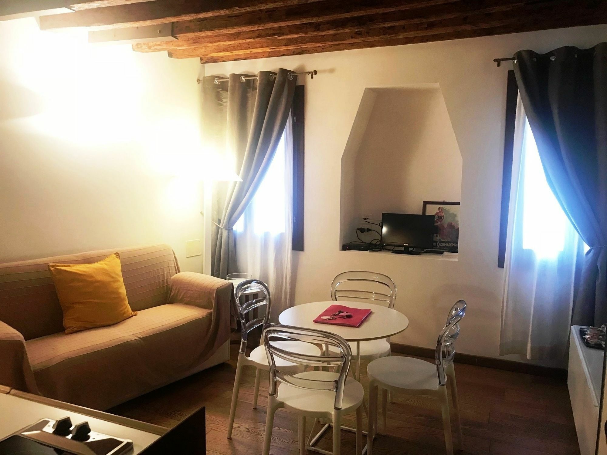 Modern Apartment In Venice Gf エクステリア 写真